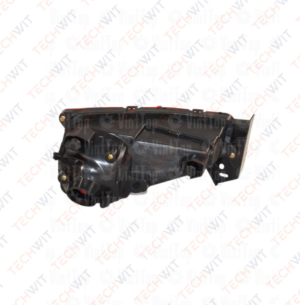 Toyota Fortuner II фара противотуманная правая задняя 814800K010 Тойота Фортунер II 2016 TECHWIT