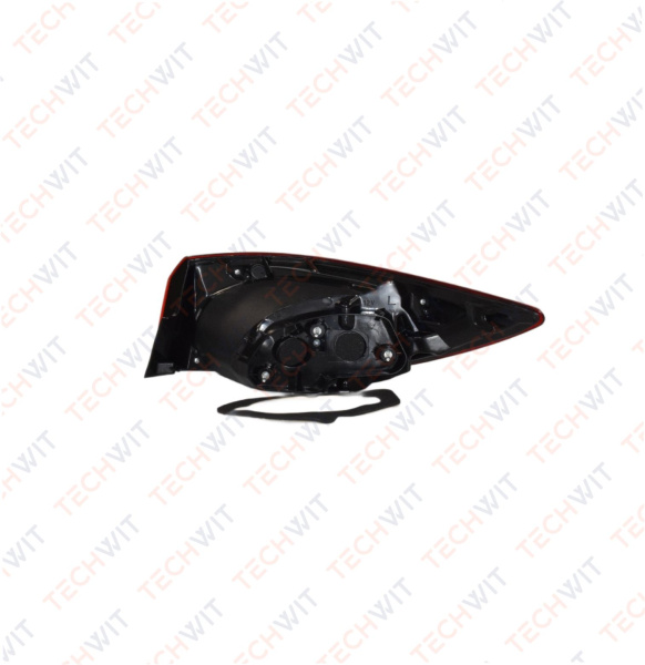 Mazda 3 фонарь задний внешний левый 5D B45A51160B Мазда 3 2013- TECHWIT