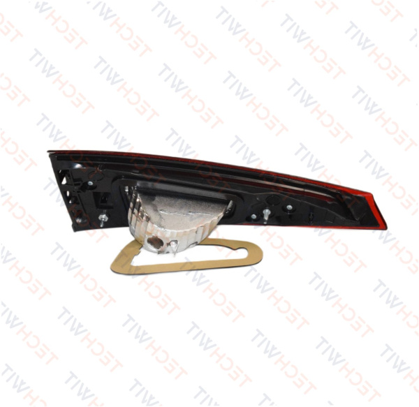 Mazda 3 BM Фонарь задний внутренний Прав. задний ход Мазда 3 БМ B45A513F0 2013-2016 TECHWIT