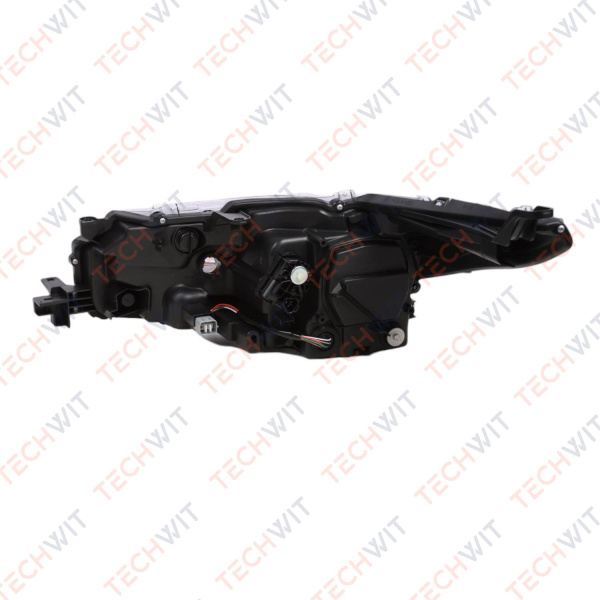 Toyota Fortuner 2 фара передняя правая 811400KG41 2016-2020 TECHWIT