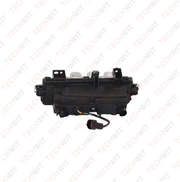 Jetour X90 Plus I фара противотуманная правая F18-4499020BA Джетур X90 Plus I 2021- 2024 TECHWIT