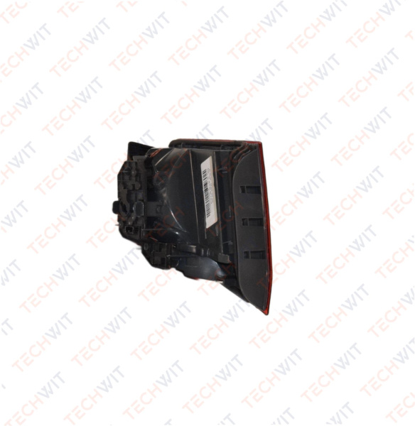 BMW 5 Series F10 Фонарь задний внутренний правый BMW 5 серия F10 QF21M00095 2010-2013 TECHWIT